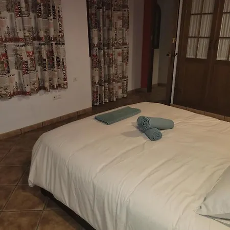 Проживання в сім'ї La Flamenka *