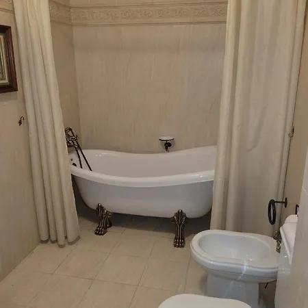 Проживання в сім'ї La Flamenka *